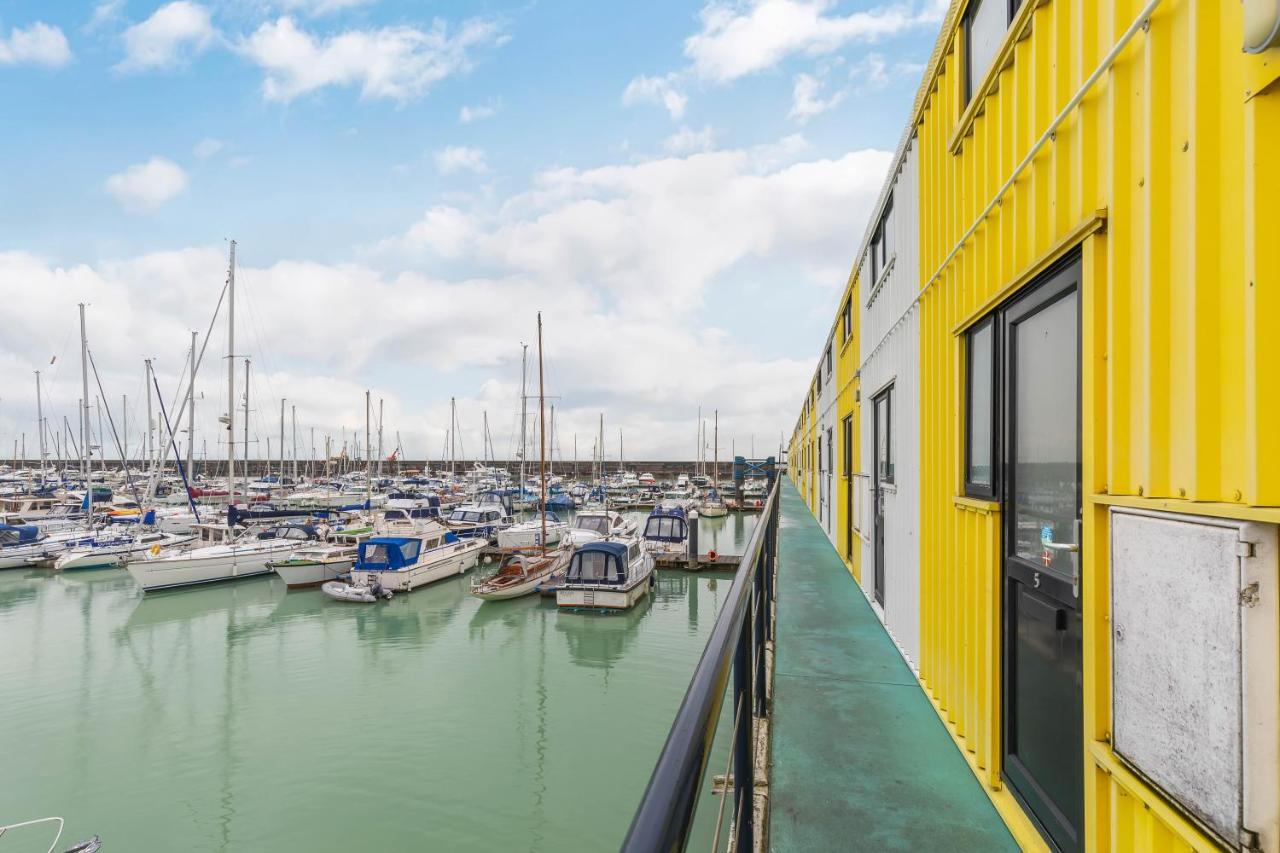 On The Water With Free Parking - By My Getaways Apartamento Brighton Exterior foto
